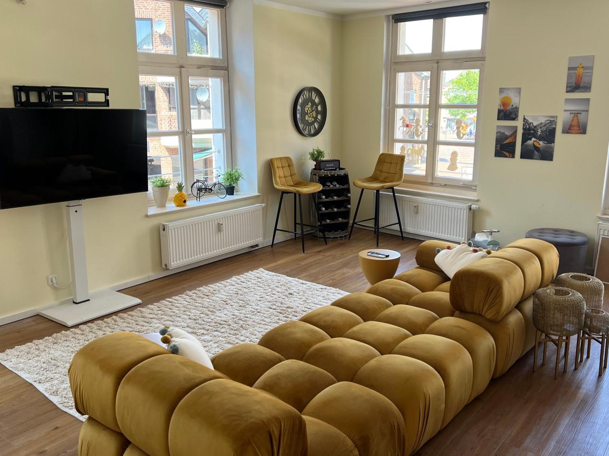 Sunny Side Apartment *