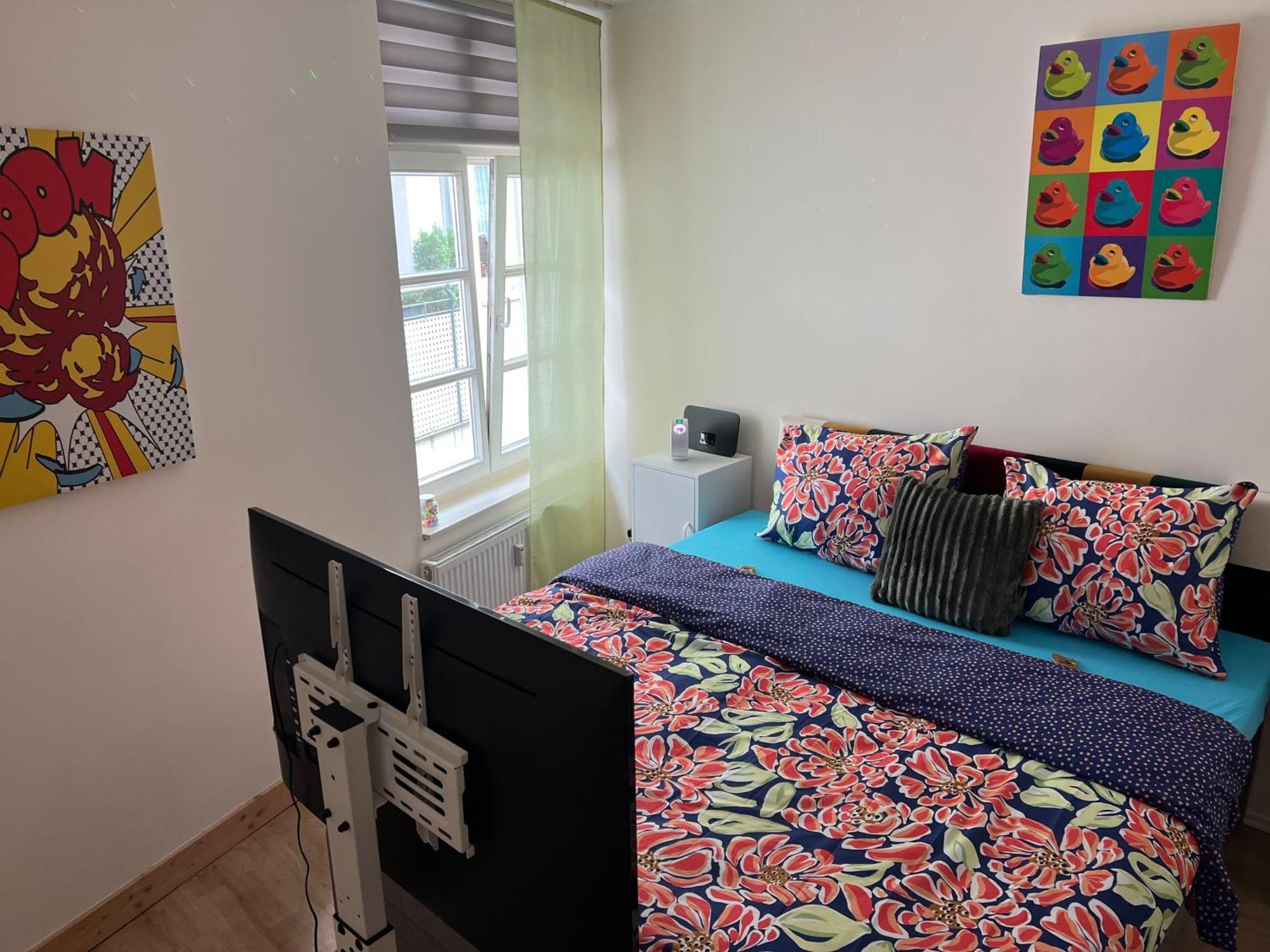 Sunny Side Apartment